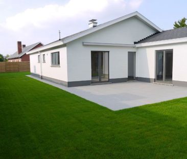 Volledig gerenoveerde bungalow - Photo 3