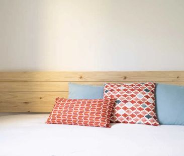 Room in a shared 4-bedroom apartment for rent in Trafalgar, Madrid. - Photo 5