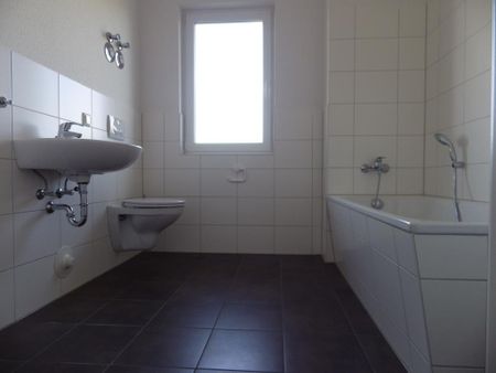 Großzügige 2 Zimmer-Wohnung mit Balkon - Photo 3