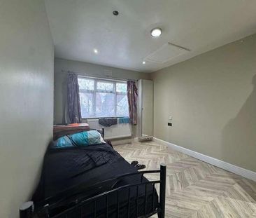 Harley Close, Wembley, HA0 - Photo 4