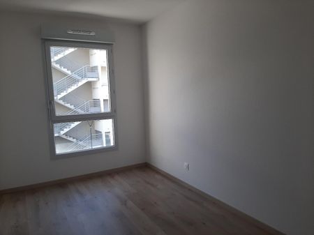 location Appartement T3 DE 66.45m² À LIMOGES - Photo 5
