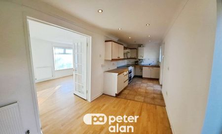 Bay Tree Avenue, Sketty, SWANSEA - Photo 5