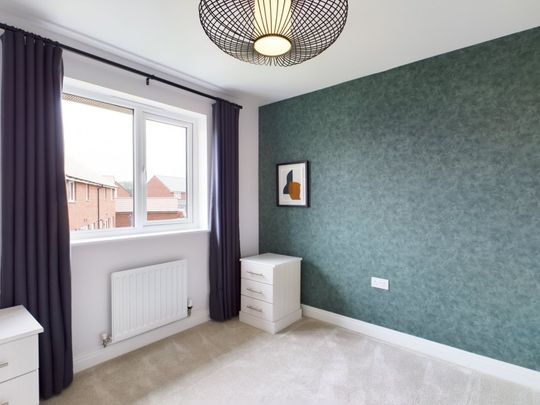 Great Oldbury Drive, Stonehouse, Gloucestershire, GL10 - Photo 1