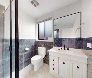 Beautiful and Functional Family Sized Home - Photo 3