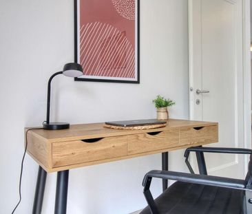 Pearl #4 - Spacious Coliving Apartment with Large Terrace in Wallis... - Photo 2