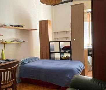 turin, Piedmont 10124 - Photo 5
