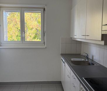 Charmante Wohnung mit Balkon zu vermieten ... - Foto 2