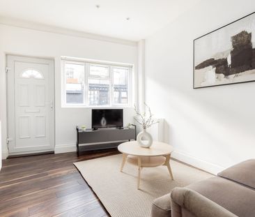 1 Bed Flat, Friary Road, SE15 - Photo 1