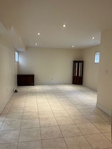 For Lease - 8 Estateview Circle Unit# Basement, Brampton, Ontario - Photo 4