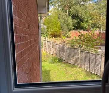 Room in a Shared House, Spindlewood Close, SO16 - Photo 5