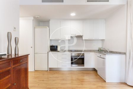 Flat for rent with views in El Mercat (Valencia) - Photo 2