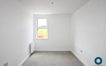 If you are looking for a two-bedroom property to rent in the Fishponds area, with allocated parking, then this could be the property for you. Please contact us for more information… - Photo 3