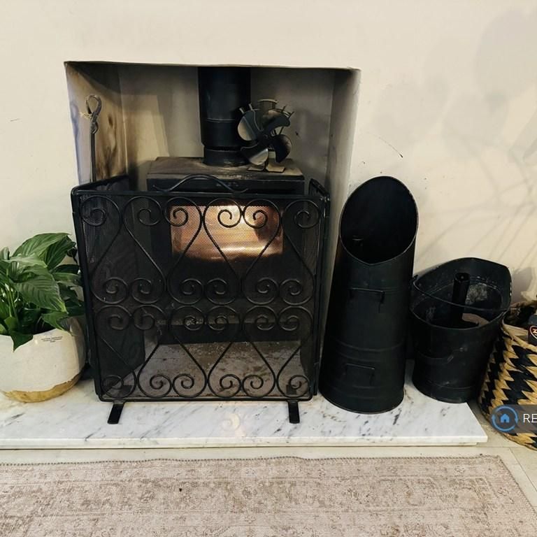 5 bedroom detached house to rent - Photo 1