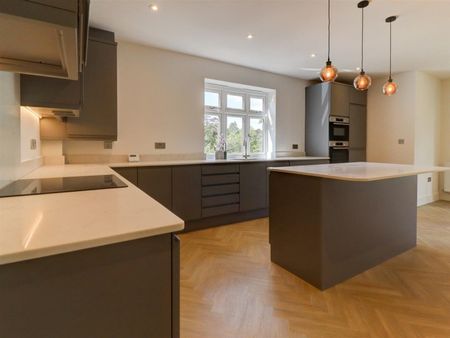 2 BED Apartment To rent - Photo 5