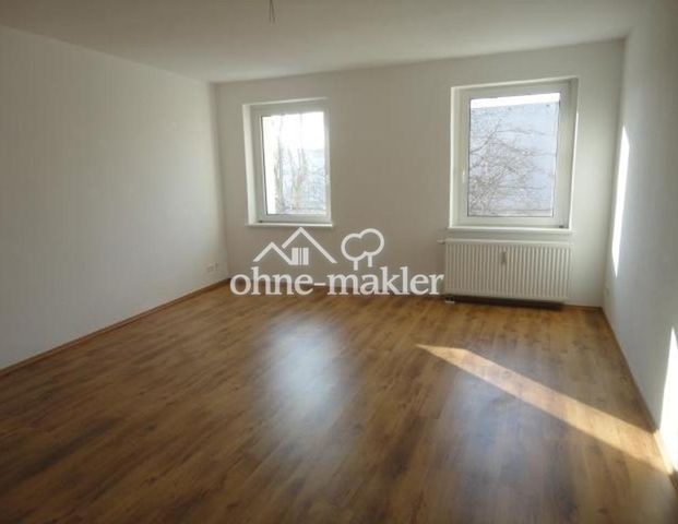 Hochwertige und schöne 4-Raumwohnung in guter Lage mit Wintergarten - Photo 1