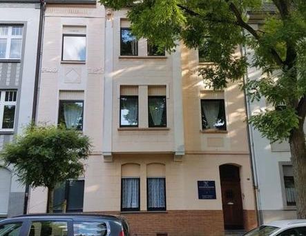 Teilmöblierte Sanierte 2 Zimmer 45qm Wohnung im EG direkt an FH - Foto 1