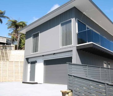 Clean, Crisp & Well Presented - Photo 5