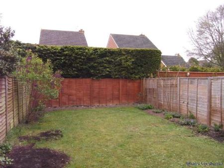 2 bedroom property to rent in Reading - Photo 4