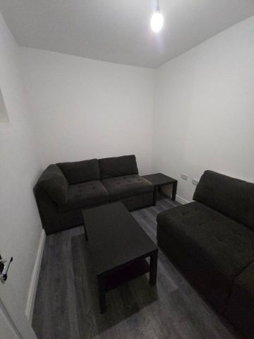 Room in a Shared House, Perry St, BS5 - Photo 2