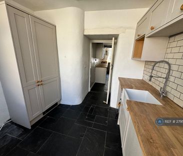 2 bedroom terraced house to rent - Photo 6