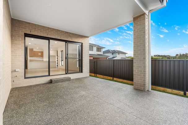 Brand New Stylish 3 Bedroom Home - Photo 1