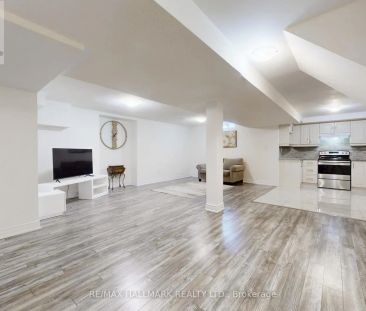 136 COOPERAGE CRESCENT - Photo 1