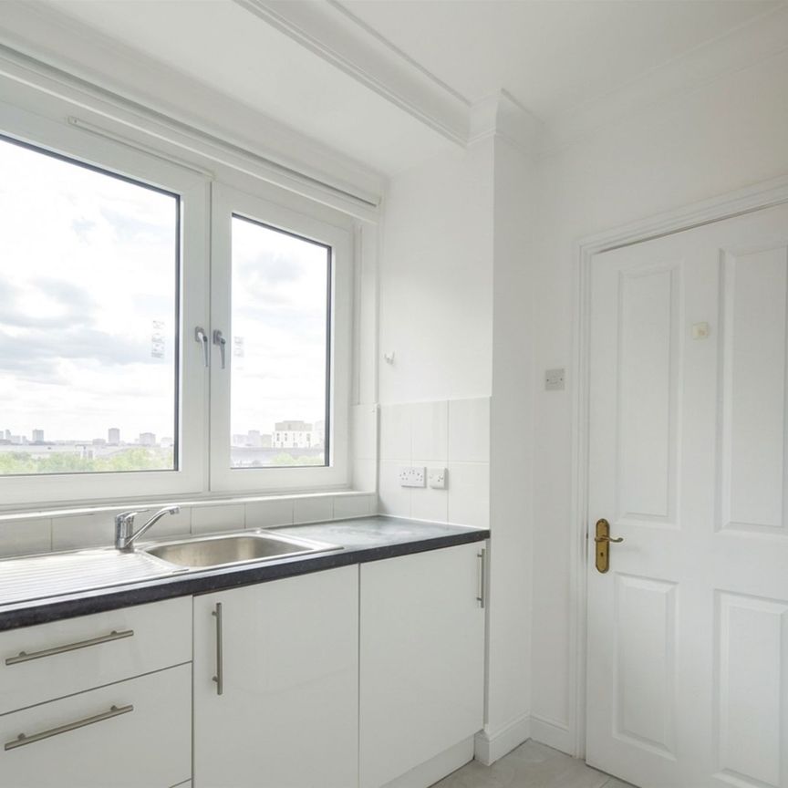 Flat 25, Lords View St. Johns Wood Road, London, NW8 7HL - Photo 1