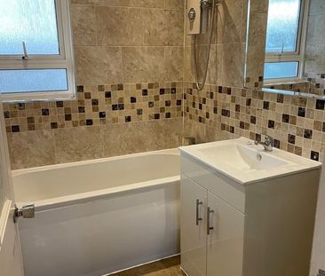 Room in a Shared Flat, Shore House, SW8 - Photo 3