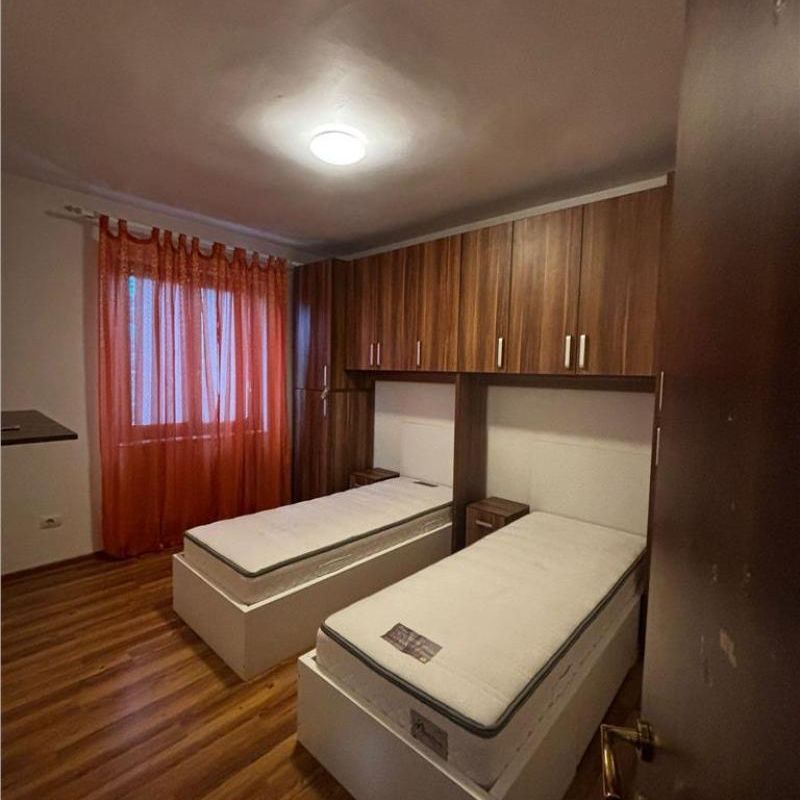 Inchiriez apartament 3 camere la casa, cartier Gai Arad - Fotografie 1