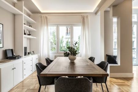 Paseo del General Martínez Campos, Madrid, Community of Madrid 28010 - Photo 2