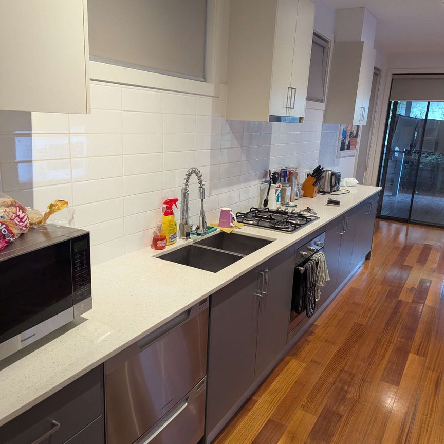 Brunswick West - Photo 1