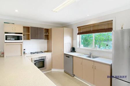 Furnished Three-Bedroom Townhouse in South Dubbo - Photo 5