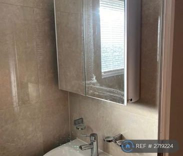 5 bedroom detached house to rent - Photo 5