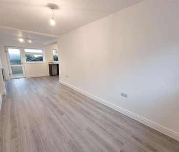 Holywell Road, Tonteg, Pontypridd, CF38 - Photo 3