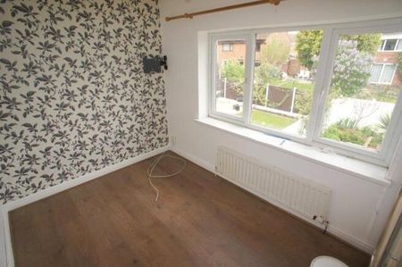 3 bedroom house to rent Stroma Close, Sinfin, Derby, DE24 - Photo 3