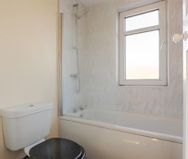 To Let 3 Bed House - Semi-Detached - Photo 3