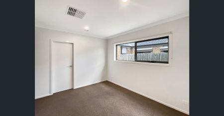 🏡 4-Bedroom House in Wallan - Photo 2