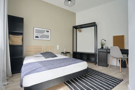 Beauvais D Roommate 7 Bedrooms at Amiens - Photo 4