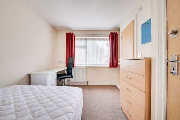 £689 p/w (£2,986 pcm) - Photo 1