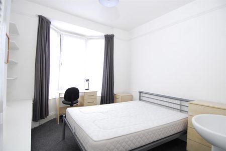 Glen Park Avenue, Plymouth - Photo 3