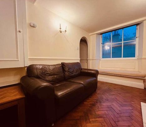 Ashgrove House, Elland, HX5 - Photo 1