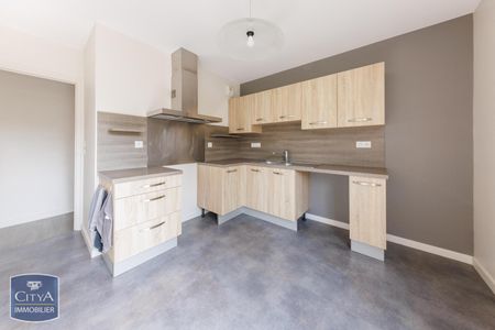 Location Appartement 2 pièces 77m² ROYAT 63130 - Photo 3