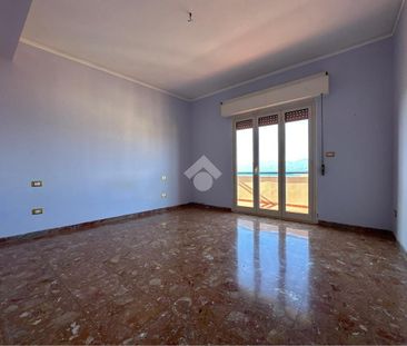 Quadrilocale in affitto - Photo 3