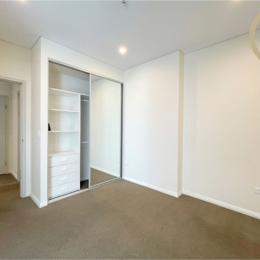 Nearly Brand New Luxury Apartment in Hurstville&excl;&excl; - Photo 1