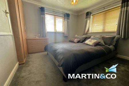 3 bedroom end of terrace house to rent - Photo 4