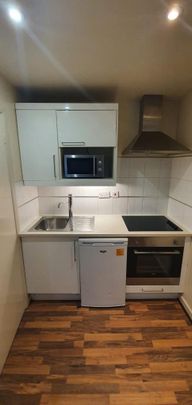 Studio to rent - Photo 1