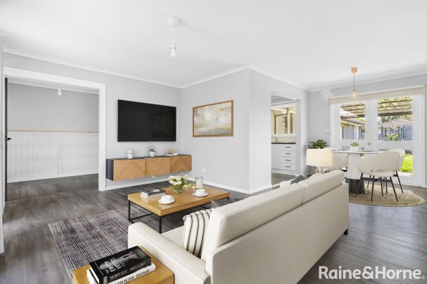 Spacious 5-Bedroom Home in a Quiet Court Location - Photo 1