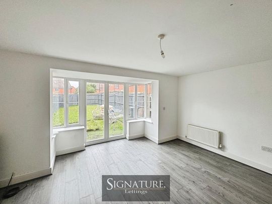 4 bedroom terraced house to rent - Photo 1