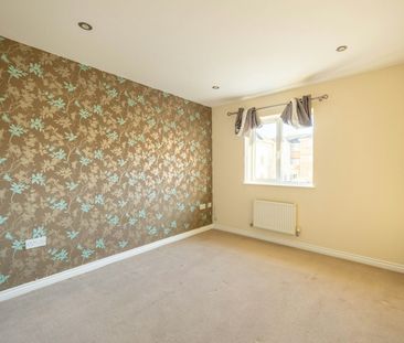 Coach House to rent on - Photo 6