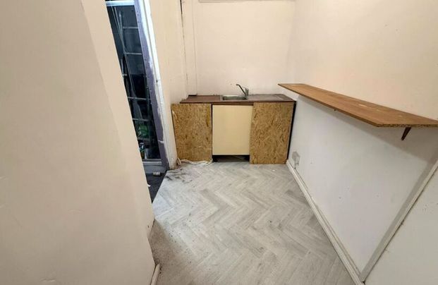 Ribbleton Lane, Preston - Photo 1